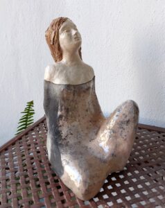 Angelina, Raku, h. cm. 20